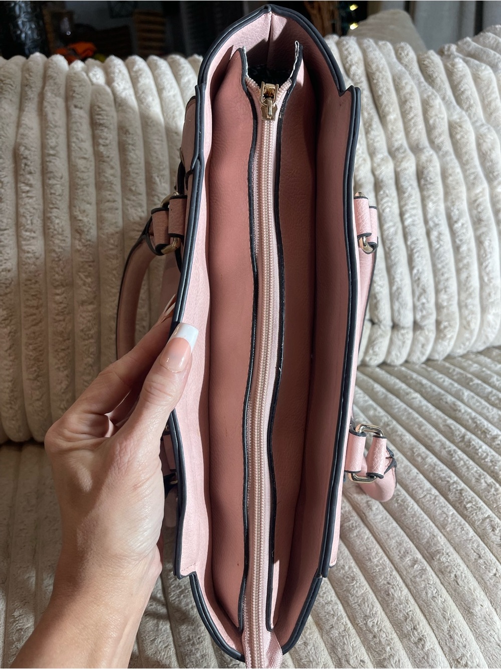 Michael Kors Pale Pink Leather Satchel with Gold Hardware - Picture 6 of 7